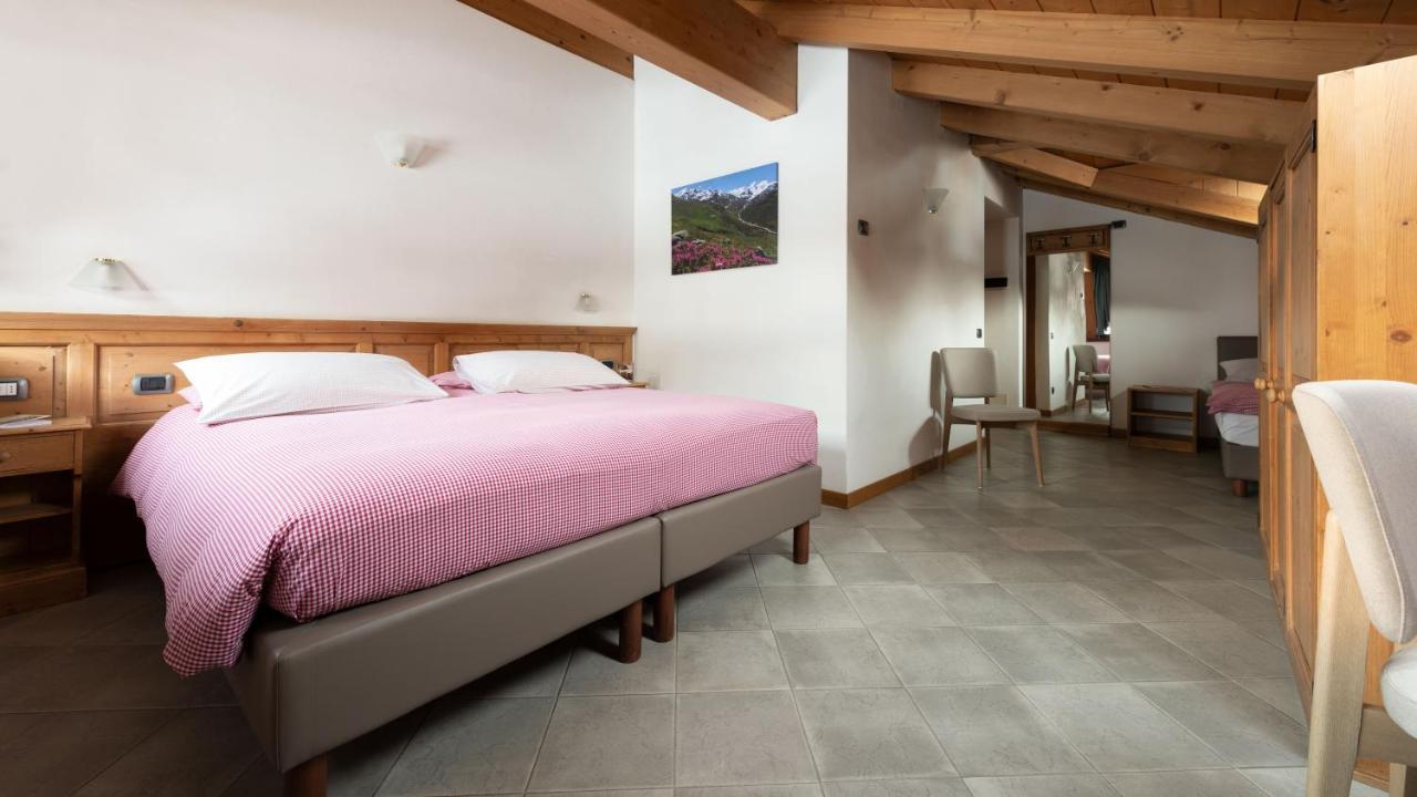 Hotel Compagnoni Санта-Катерина-ди-Вальфурва Экстерьер фото