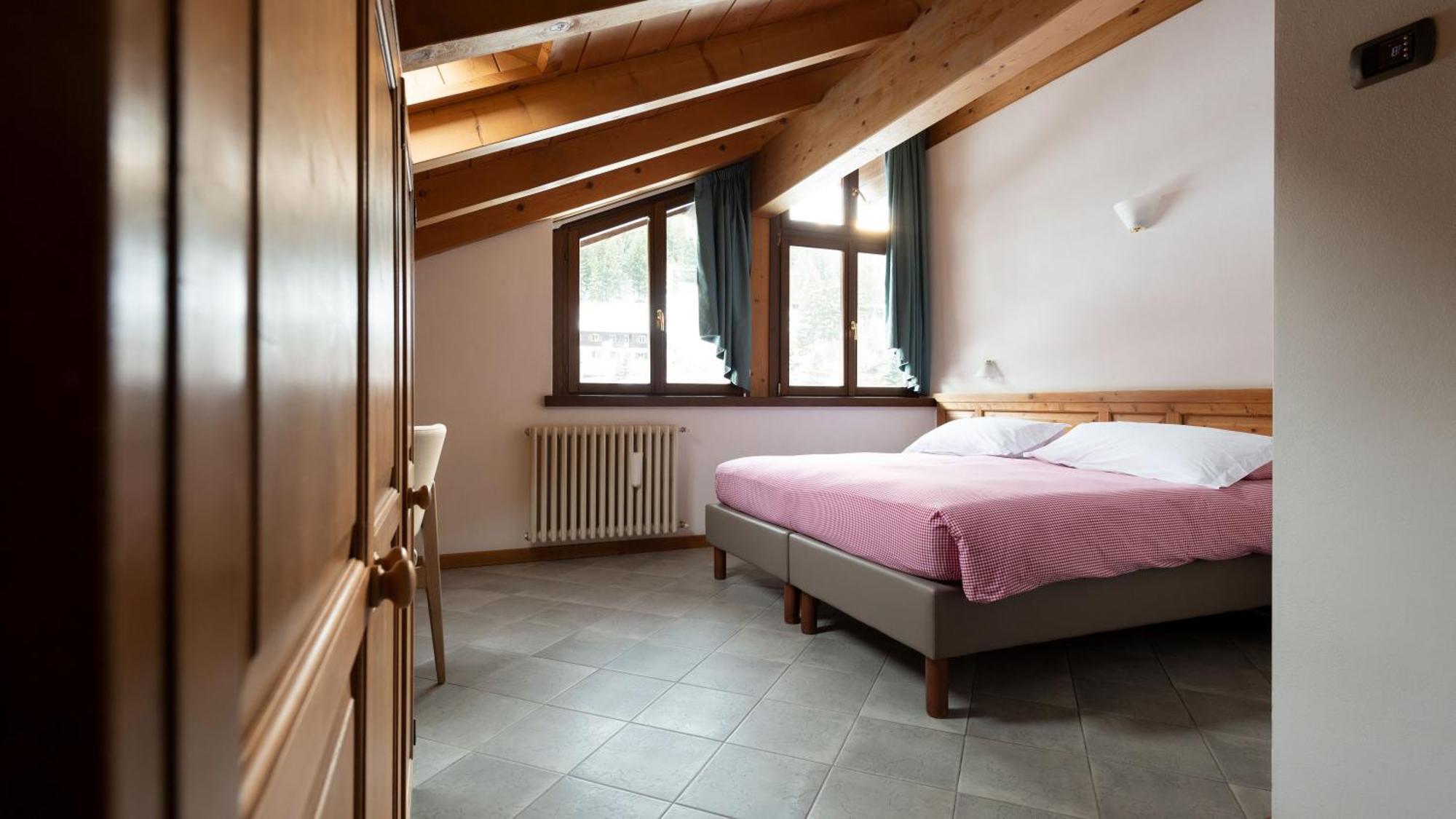 Hotel Compagnoni Санта-Катерина-ди-Вальфурва Экстерьер фото