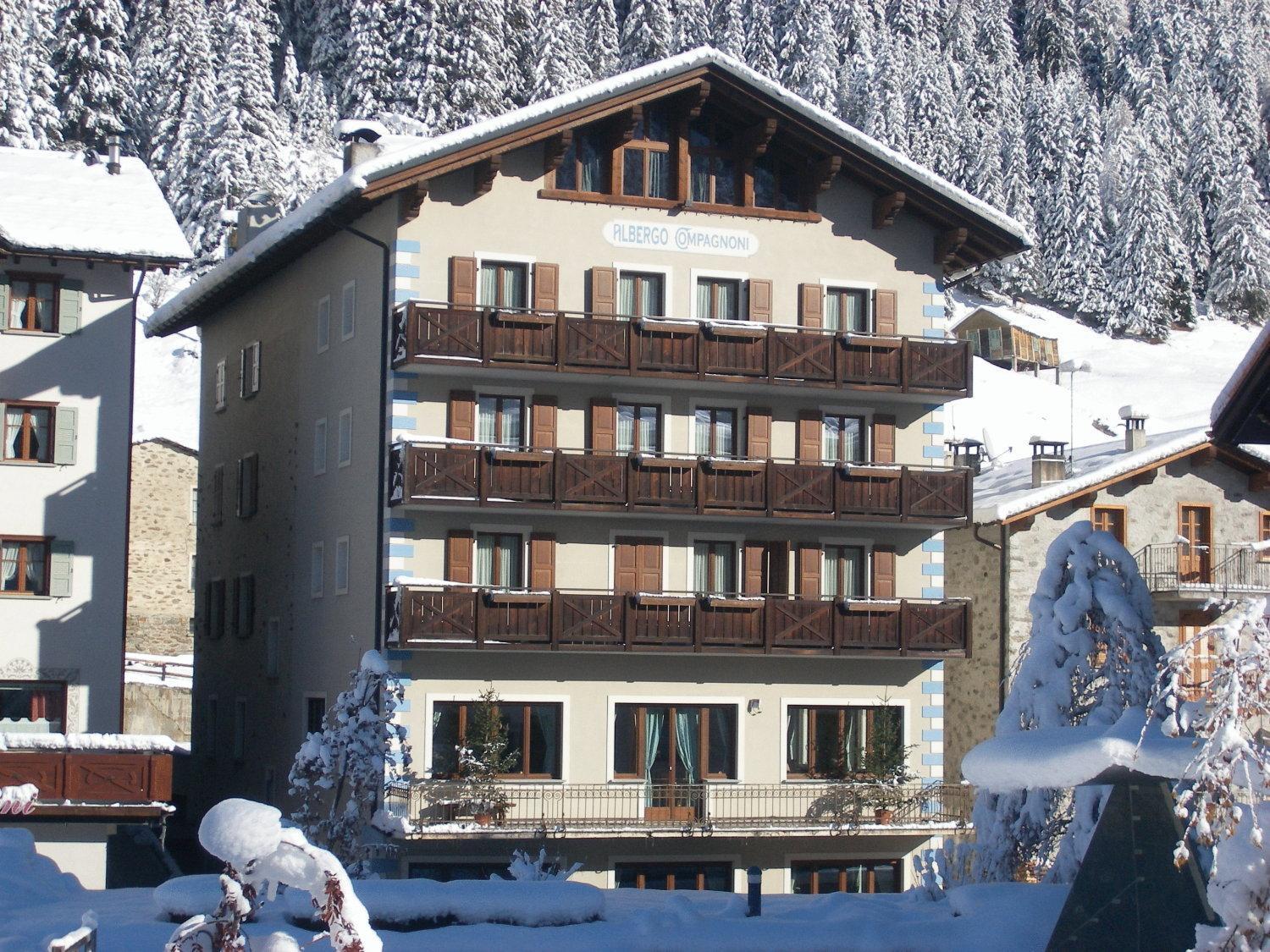 Hotel Compagnoni Санта-Катерина-ди-Вальфурва Экстерьер фото