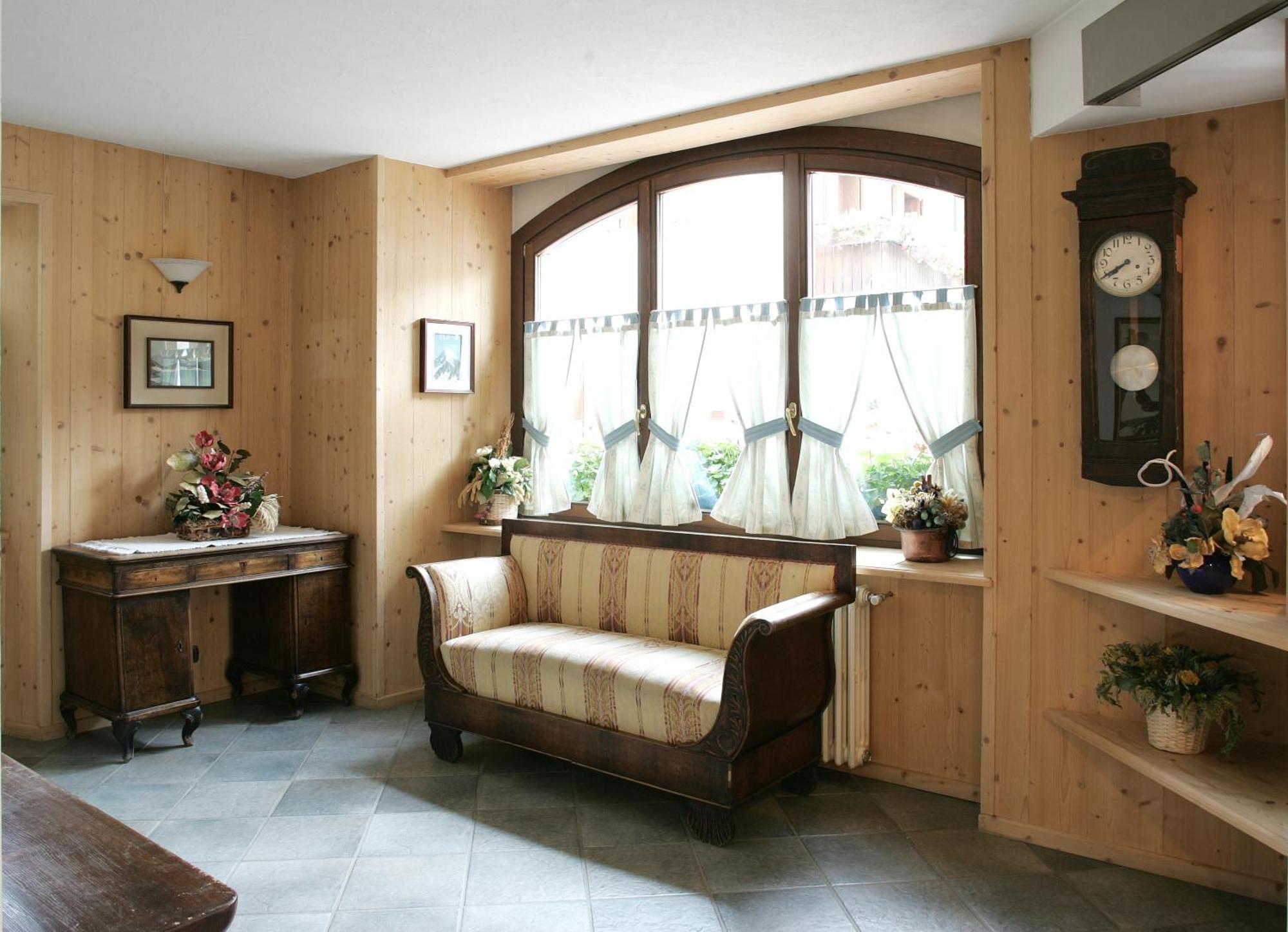 Hotel Compagnoni Санта-Катерина-ди-Вальфурва Экстерьер фото