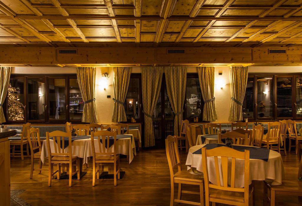 Hotel Compagnoni Санта-Катерина-ди-Вальфурва Экстерьер фото