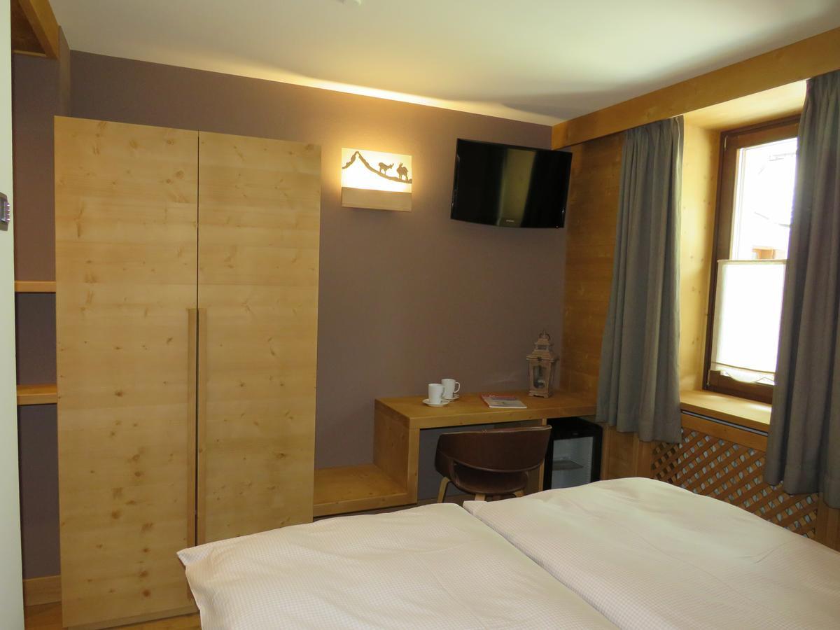 Hotel Compagnoni Санта-Катерина-ди-Вальфурва Экстерьер фото